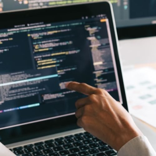 Analista de Segurança Cibernética: Protegendo o Mundo Digital
